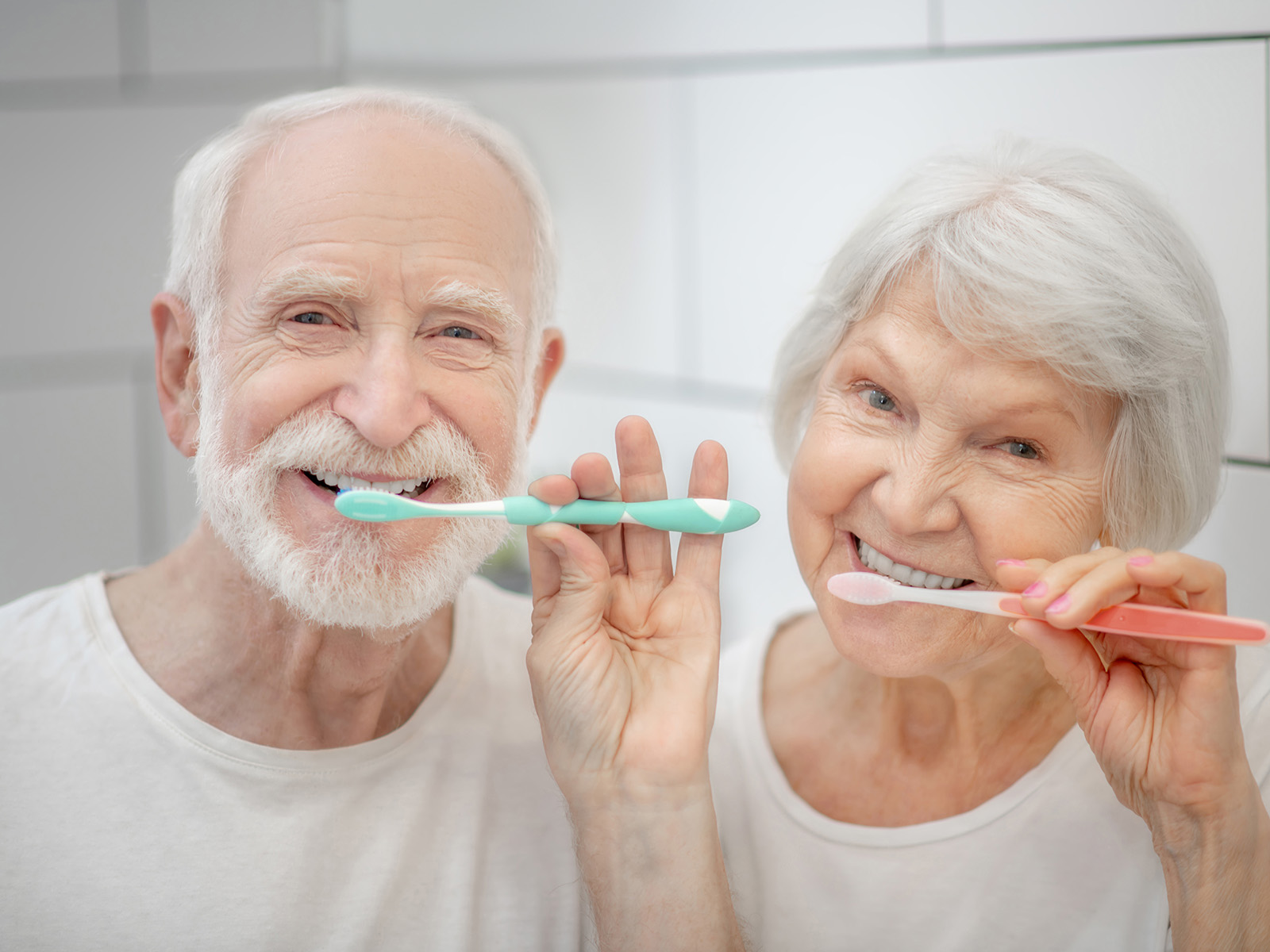 Aging Gracefully With Good Oral Health: Senior Dental Care Guide